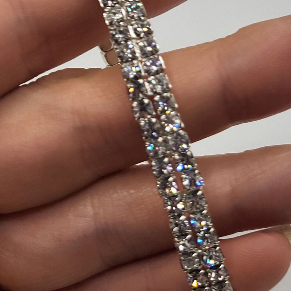 Stretchy Mossanite Bracelet 7in Glamor Sparkly - Picture 6 of 7